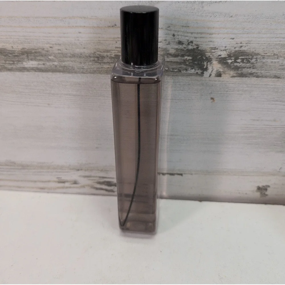 Bath and Body Works Cosmic BLACK Fine Fragrance Mist Spray 8 oz RARE Retired